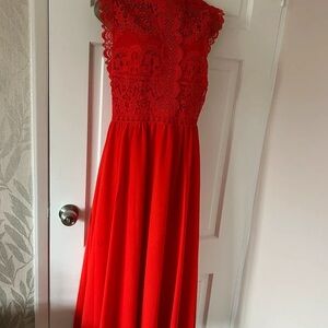 Elegant Red Lace Maxi Dress